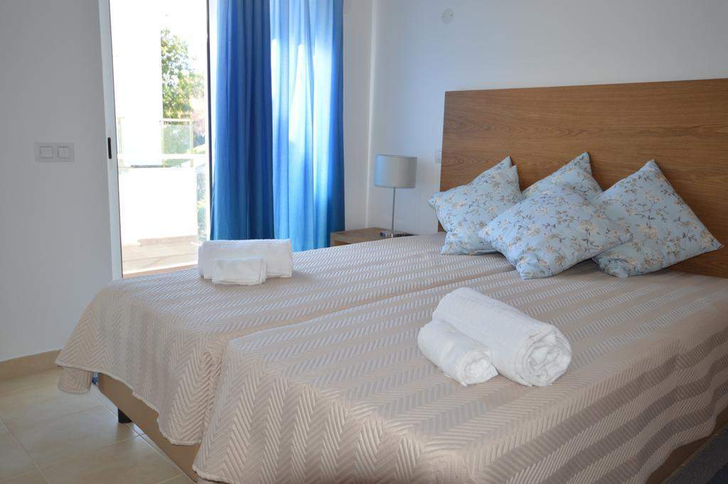 เฮลโล วิลลาส Aparthotel การ์วอยโร ภายนอก รูปภาพ