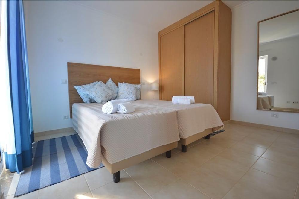 เฮลโล วิลลาส Aparthotel การ์วอยโร ภายนอก รูปภาพ